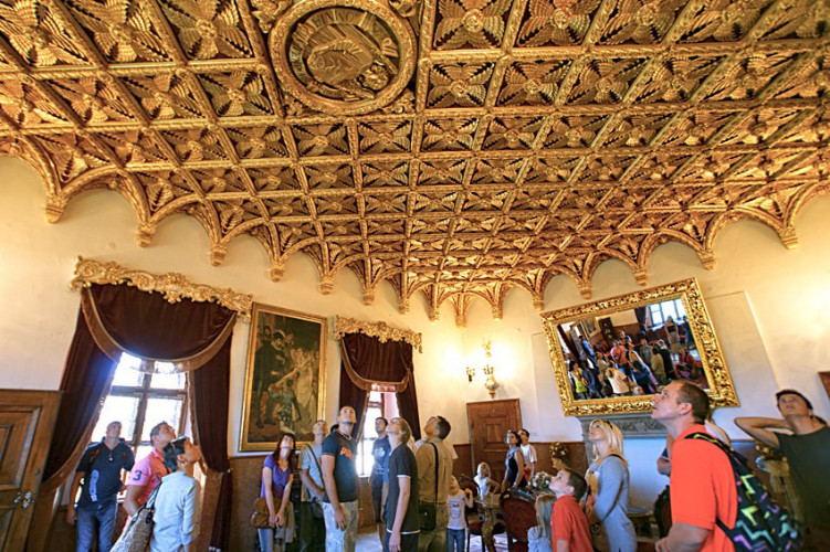 Sala ze złotym suftem Sala ze złotym suftem