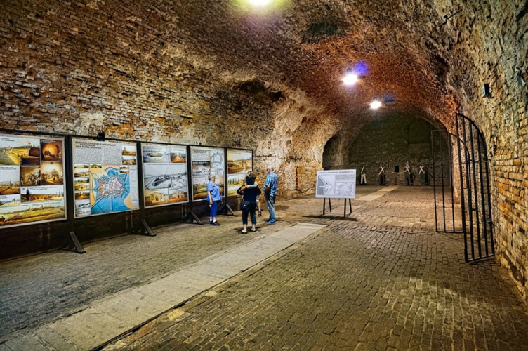 Największe pomieszczenie w fortyfikacjach Największe pomieszczenie w fortyfikacjach