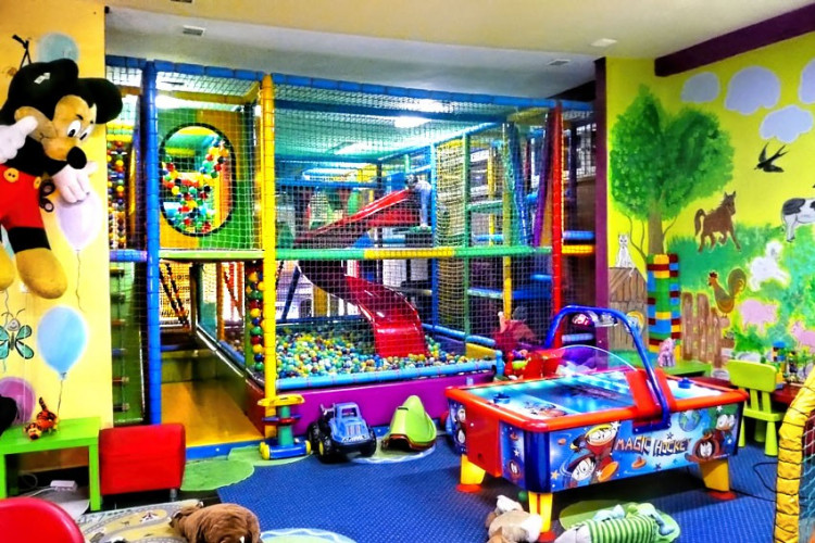 USTROŃ - Salon zabaw Figle Migle USTROŃ - Salon zabaw Figle Migle